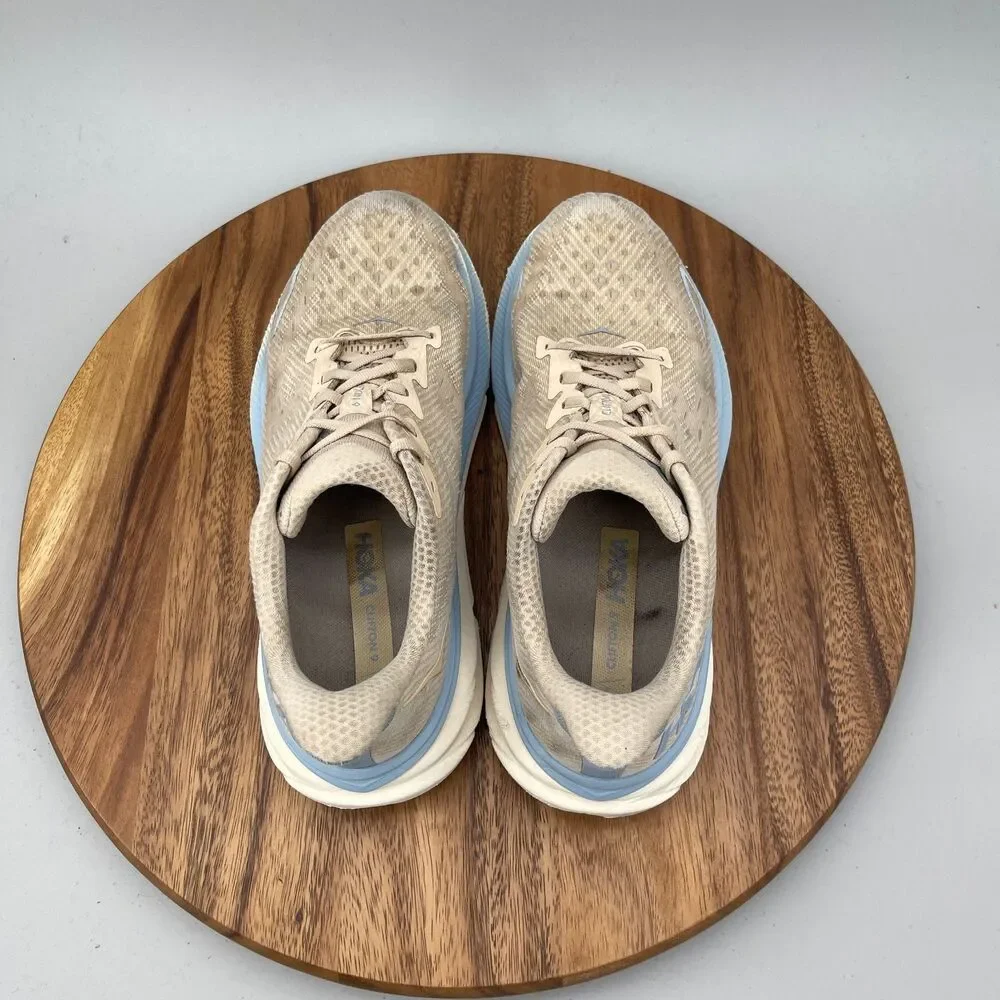 Hoka One One Clifton 9 Shoes Mens Size 10 D Beige Running Comfort Walking Gym